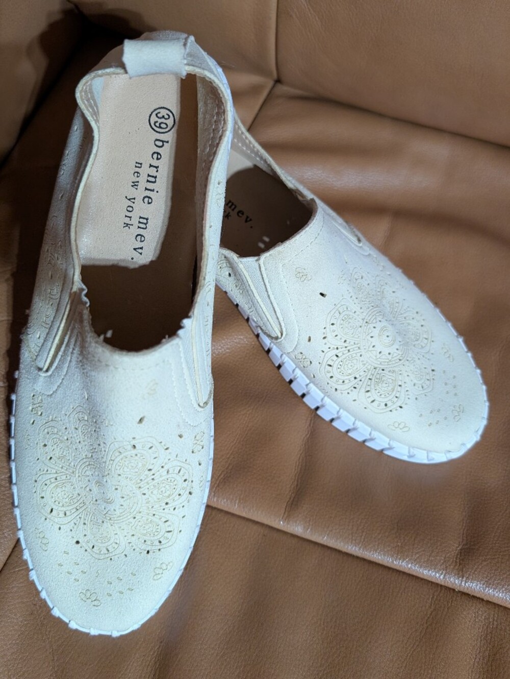 Bernie Mev Leather Slip-ons